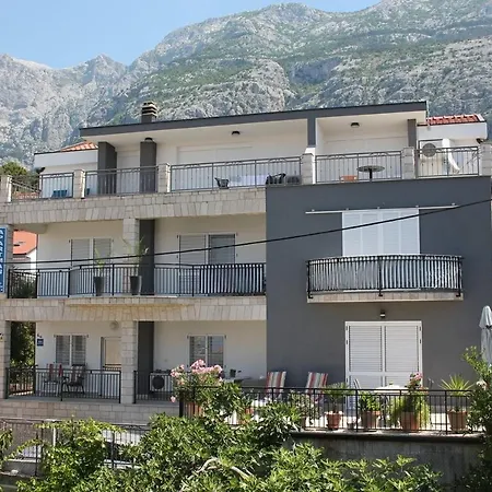 Apartment With A Parking Space - 21911