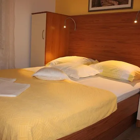 With A Parking Space - 21911 Makarska
